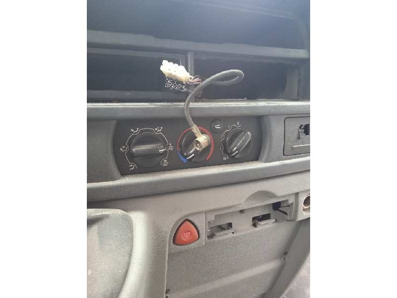 nissan interstar (x70) del año 2004