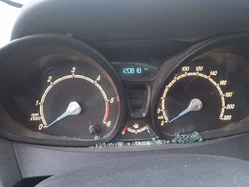 ford transit courier del año 2016