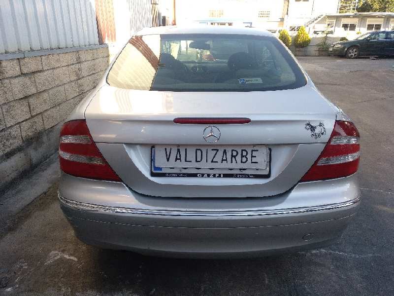 mercedes-benz clase clk (w209) coupe del año 2002