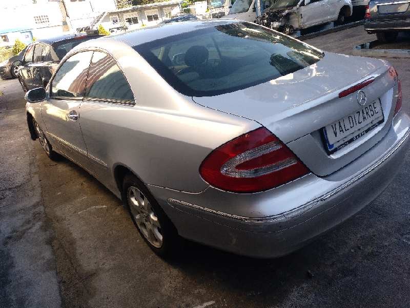 mercedes-benz clase clk (w209) coupe del año 2002