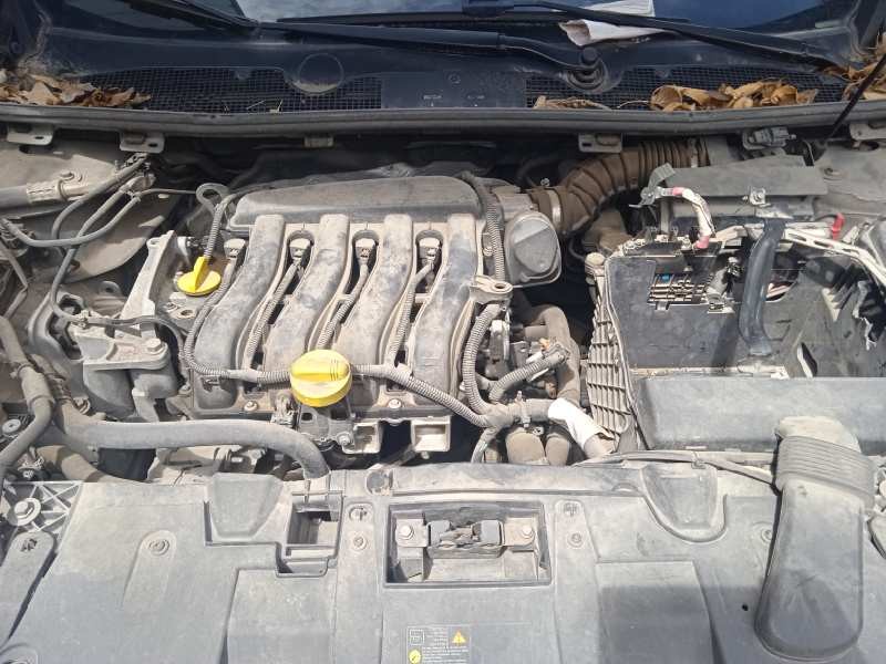 renault megane iii berlina 5 p del año 2009