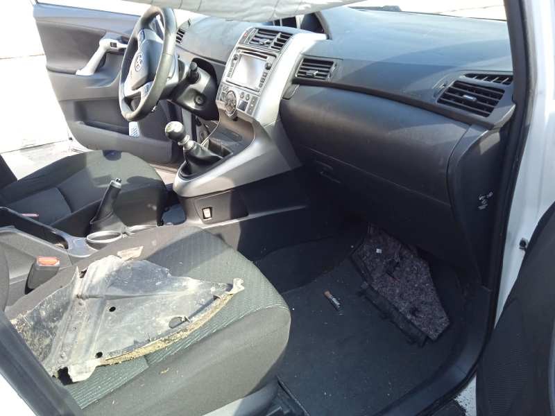 toyota verso del año 2012