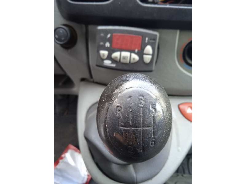 renault trafic combi (ab 4.01) del año 2005