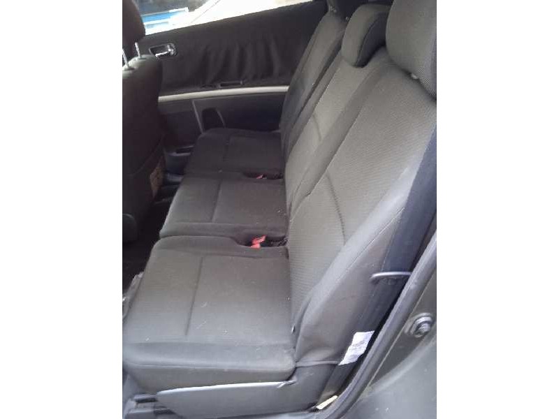 toyota corolla verso (r1) del año 2005