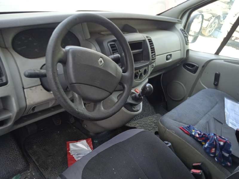 renault trafic combi (ab 4.01) del año 2005