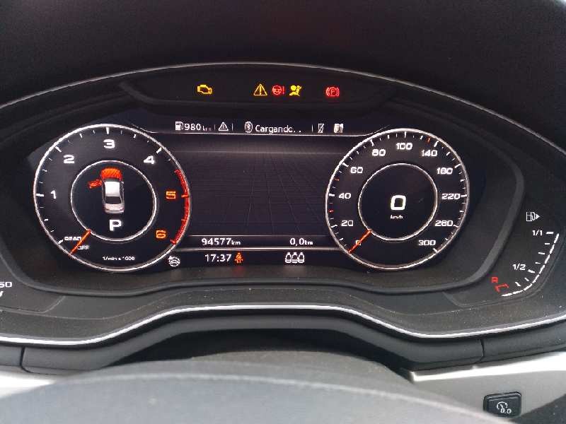 audi a4 berlina (8w2) del año 2016