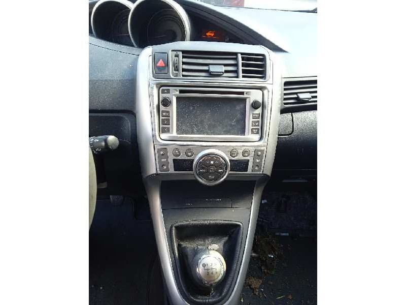 toyota verso del año 2012