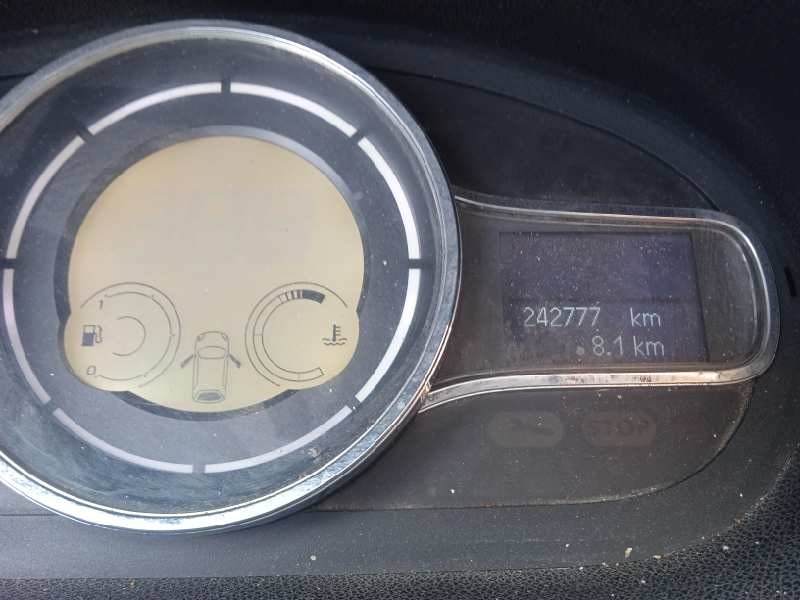 renault megane iii berlina 5 p del año 2009