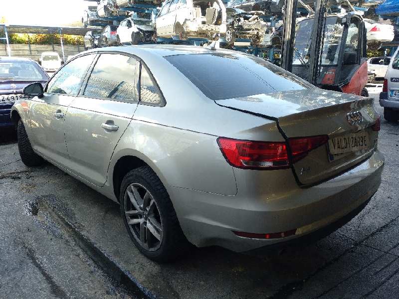 audi a4 berlina (8w2) del año 2016