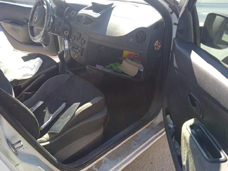 renault clio iii del año 2010