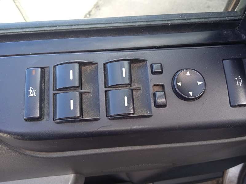 land rover range rover (lm) del año 2003