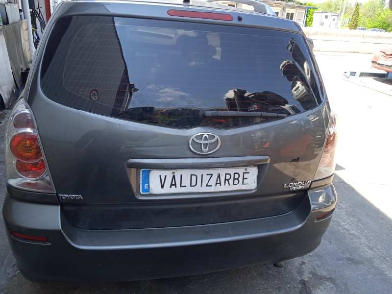 toyota corolla verso (r1) del año 2005