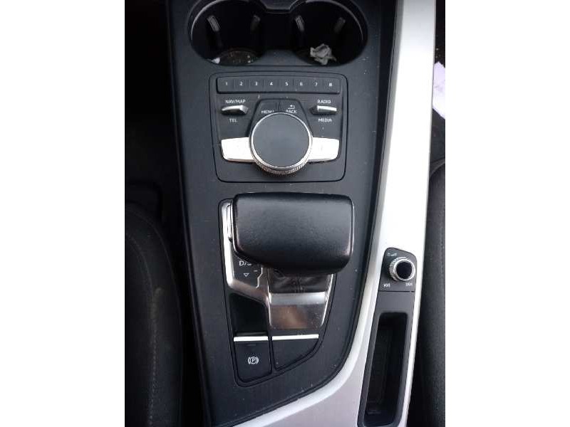 audi a4 berlina (8w2) del año 2016