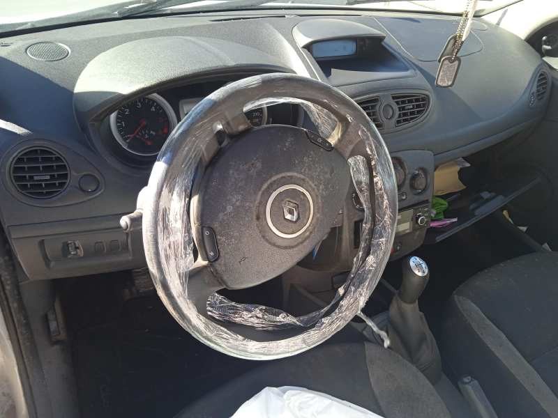 renault clio iii del año 2010