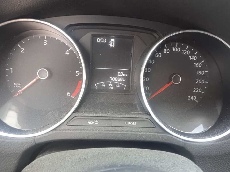 volkswagen polo (6c1) del año 2014