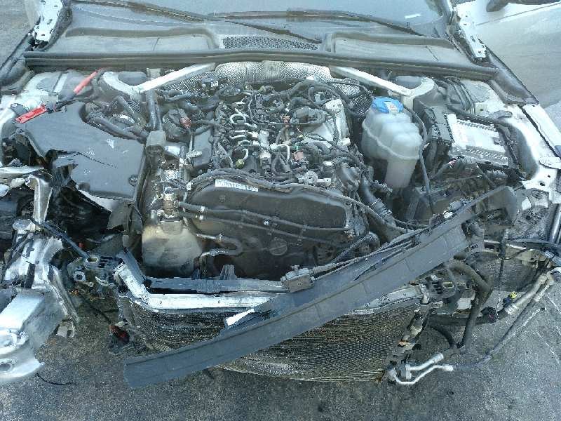 audi a4 berlina (8w2) del año 2016