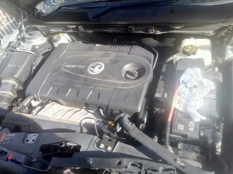 opel insignia berlina del año 2014