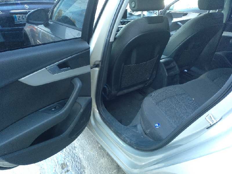 audi a4 berlina (8w2) del año 2016