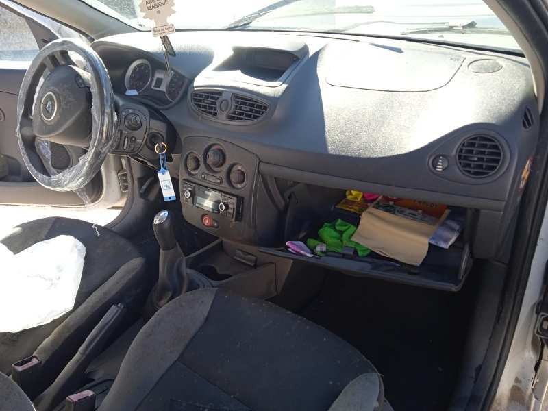 renault clio iii del año 2010