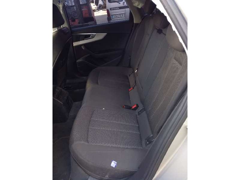 audi a4 berlina (8w2) del año 2016