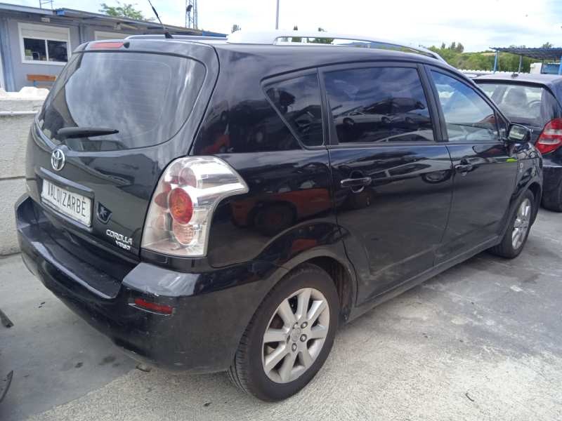 toyota corolla verso (r1) del año 2005