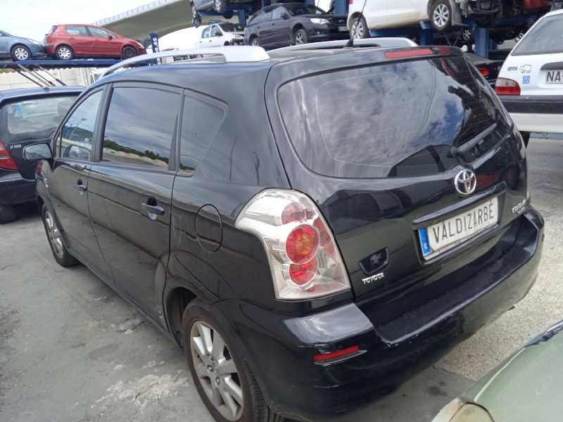 toyota corolla verso (r1) del año 2005