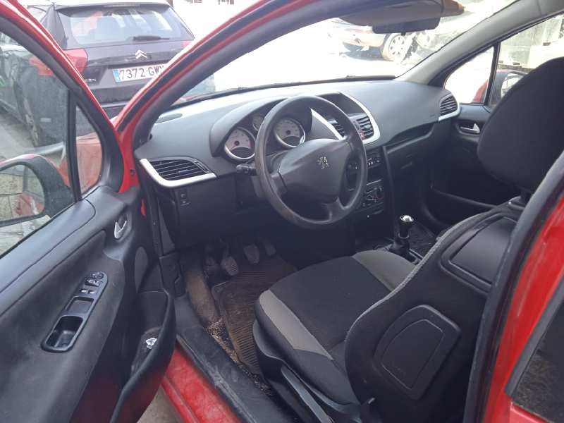 peugeot 207 del año 2008