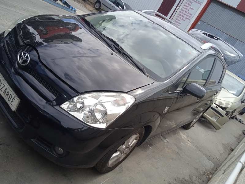 toyota corolla verso (r1) del año 2005