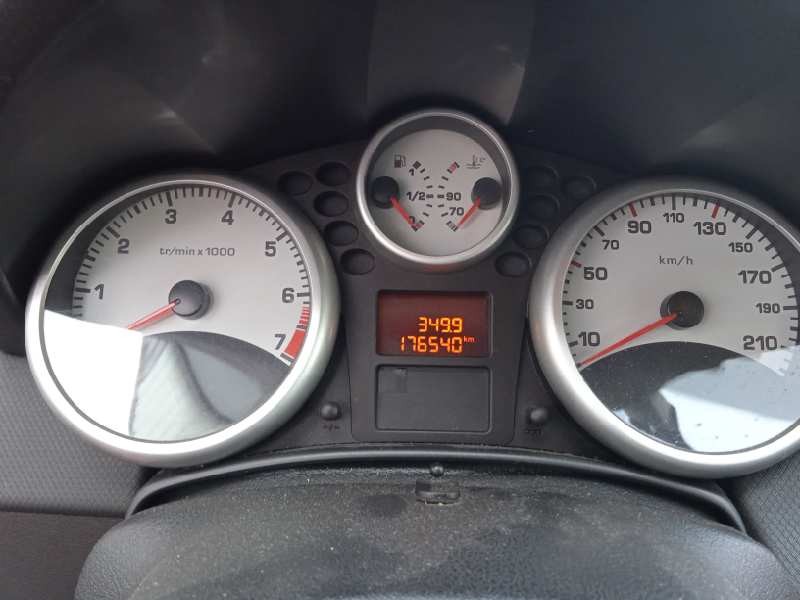 peugeot 207 del año 2008