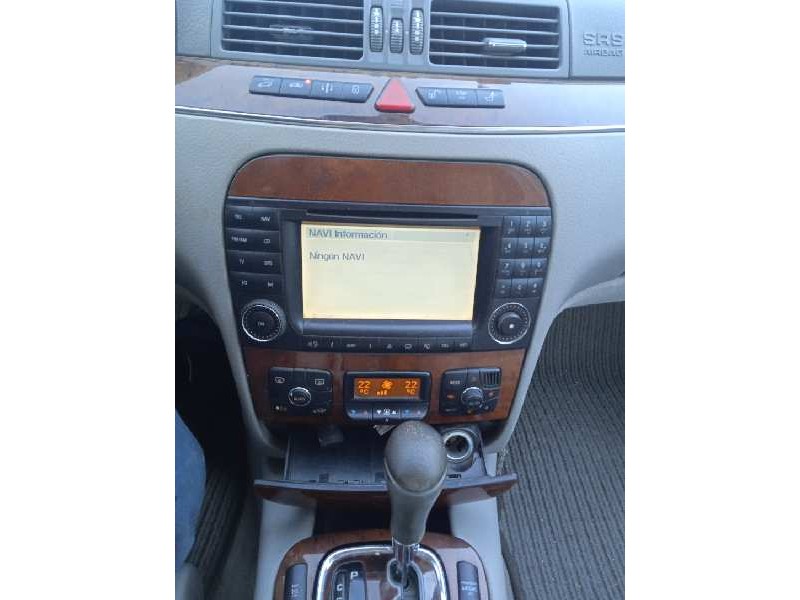 mercedes-benz clase s (w220) berlina del año 2002