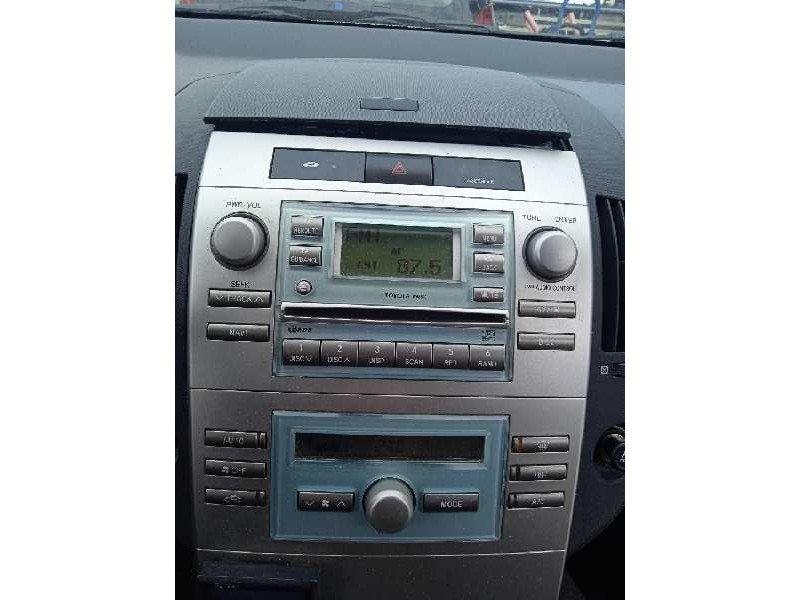 toyota corolla verso (r1) del año 2005