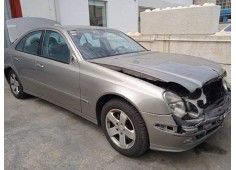 mercedes-benz clase e (w211) berlina del año 2003