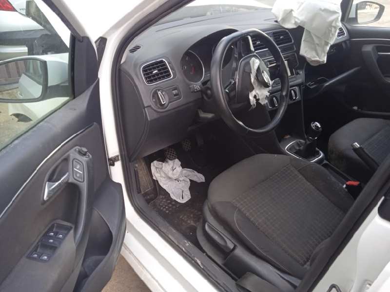 volkswagen polo (6c1) del año 2014