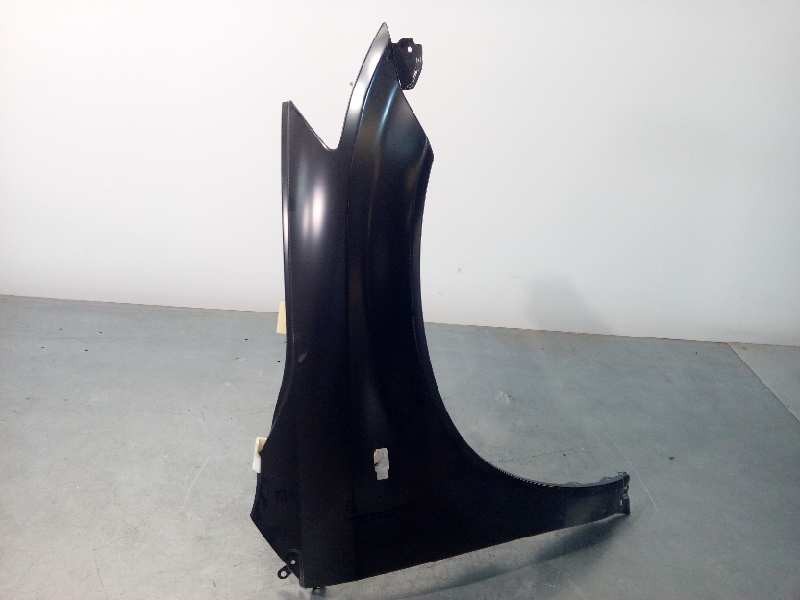 Recambio de aleta delantera derecha para nissan murano (z50) básico referencia OEM IAM 63112CB030  