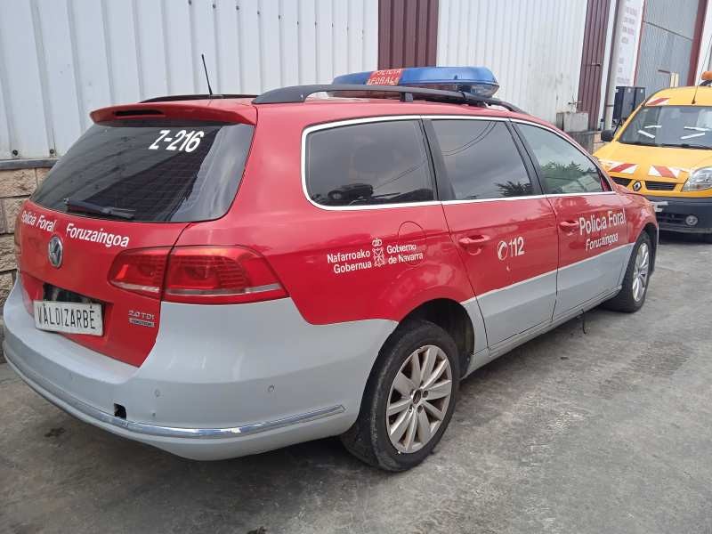 volkswagen passat variant (365) del año 2013