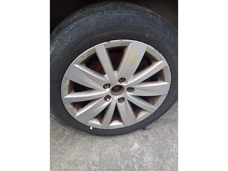 volkswagen passat variant (365) del año 2013