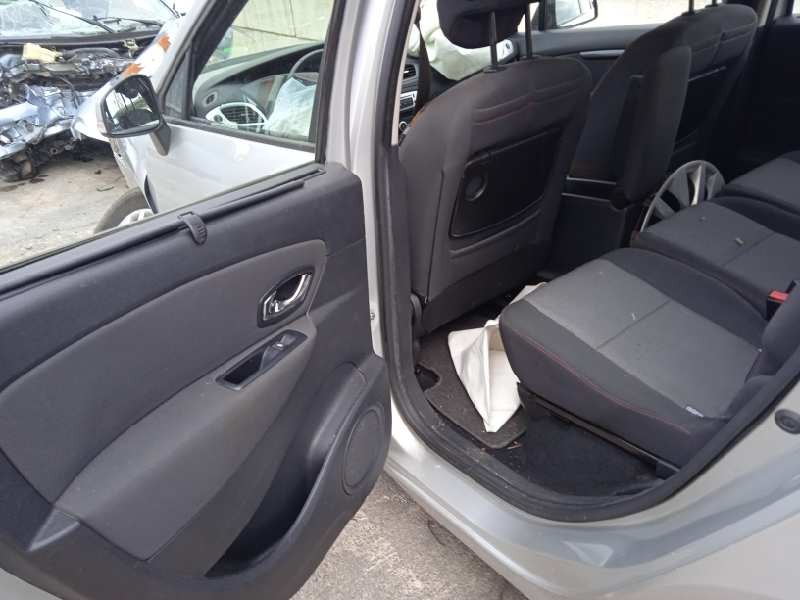 renault scenic iii del año 2013