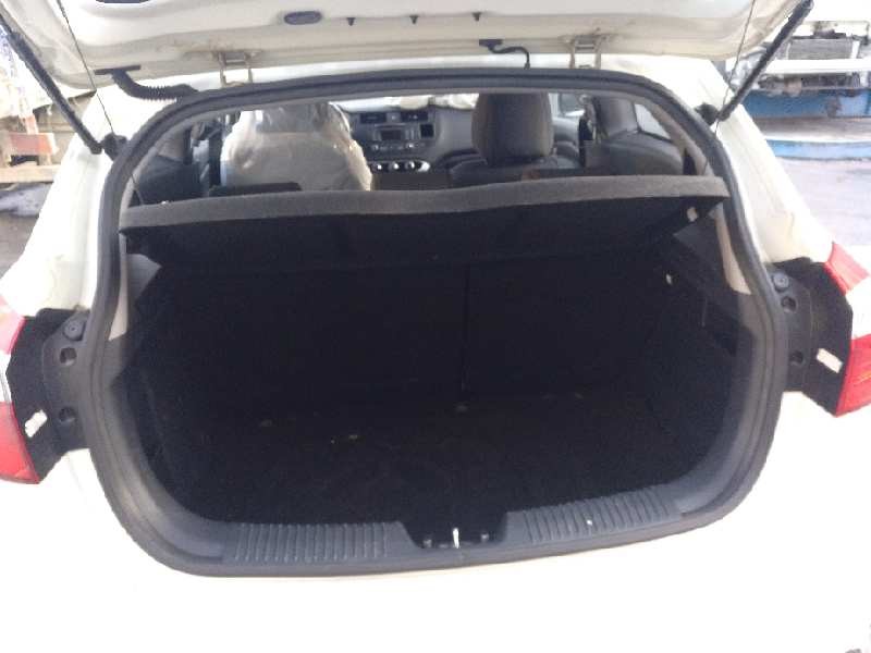 kia rio del año 2014