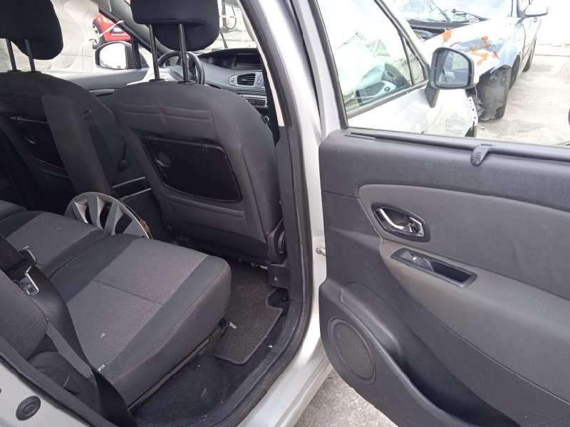 renault scenic iii del año 2013