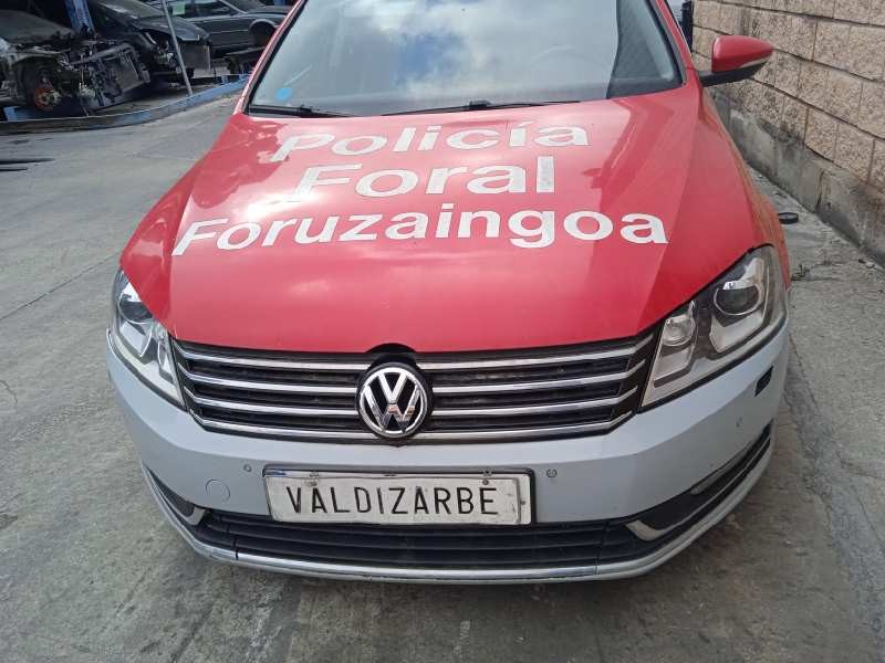 volkswagen passat variant (365) del año 2013