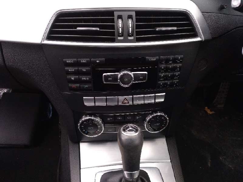 mercedes-benz clase c (w204) coupe del año 2012