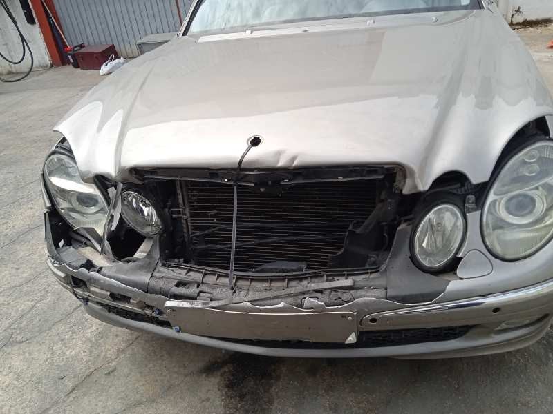 mercedes-benz clase e (w211) berlina del año 2003