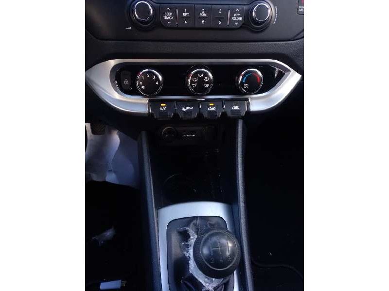 kia rio del año 2014