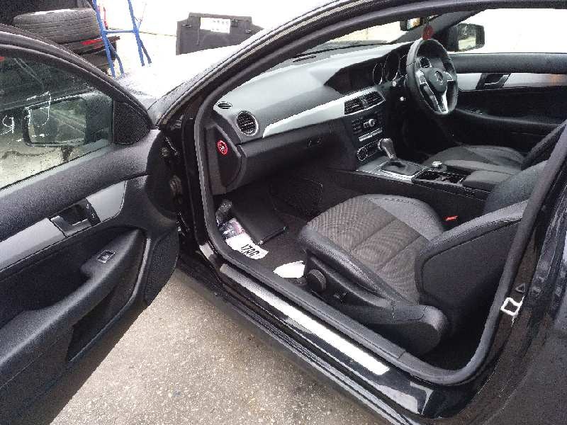 mercedes-benz clase c (w204) coupe del año 2012