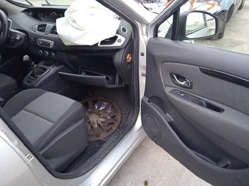 renault scenic iii del año 2013