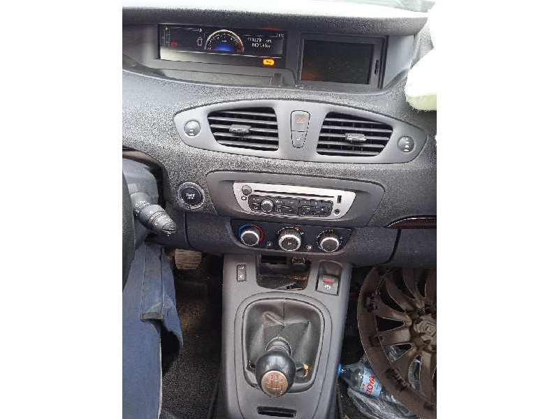 renault scenic iii del año 2013