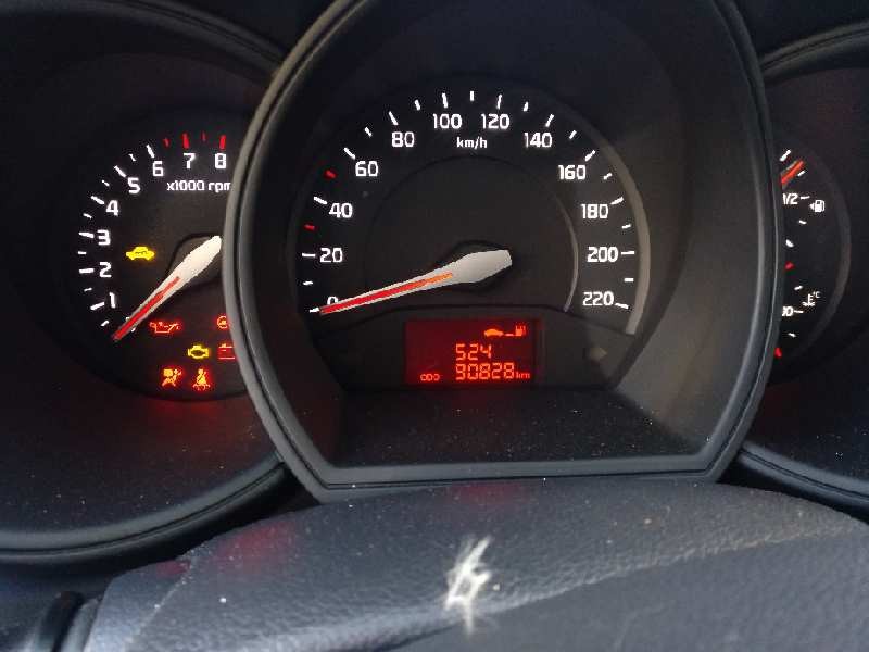 kia rio del año 2014