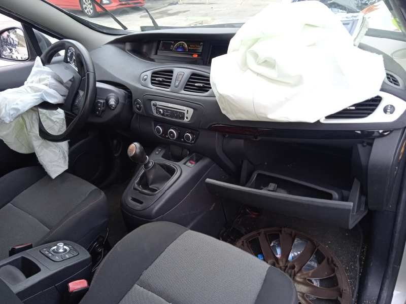 renault scenic iii del año 2013