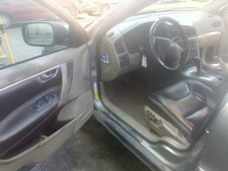 volvo xc70 del año 2006