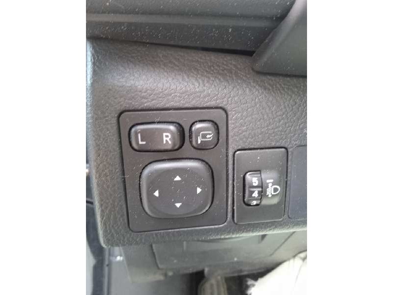 toyota auris del año 2017